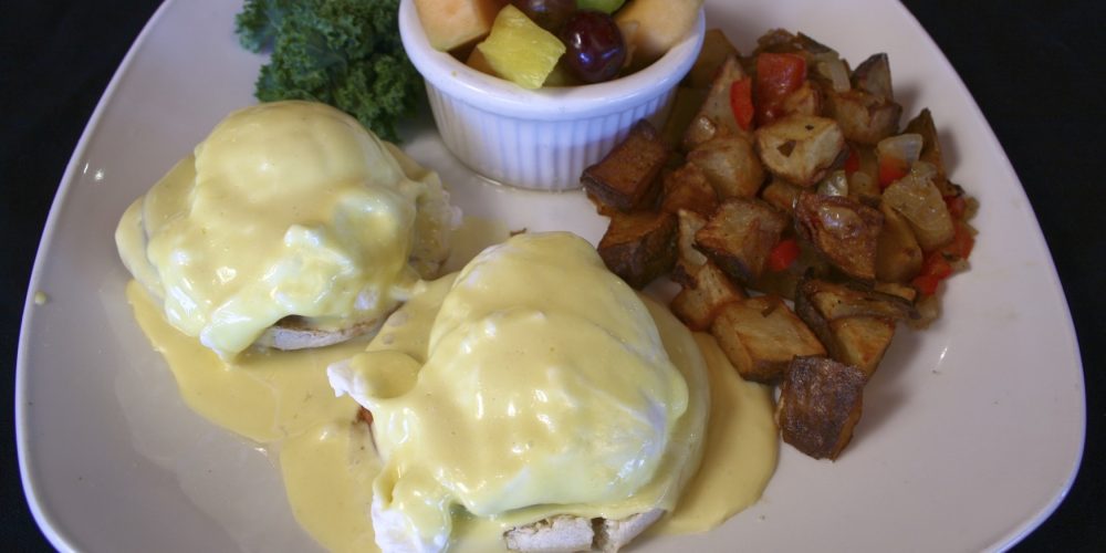 Eggs Benedict (2)